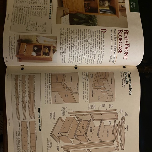 🎉5/$10🎉 Woodsmith magazine vol 22 number 132 December 2000 bead front bookcase - Picture 4 of 7